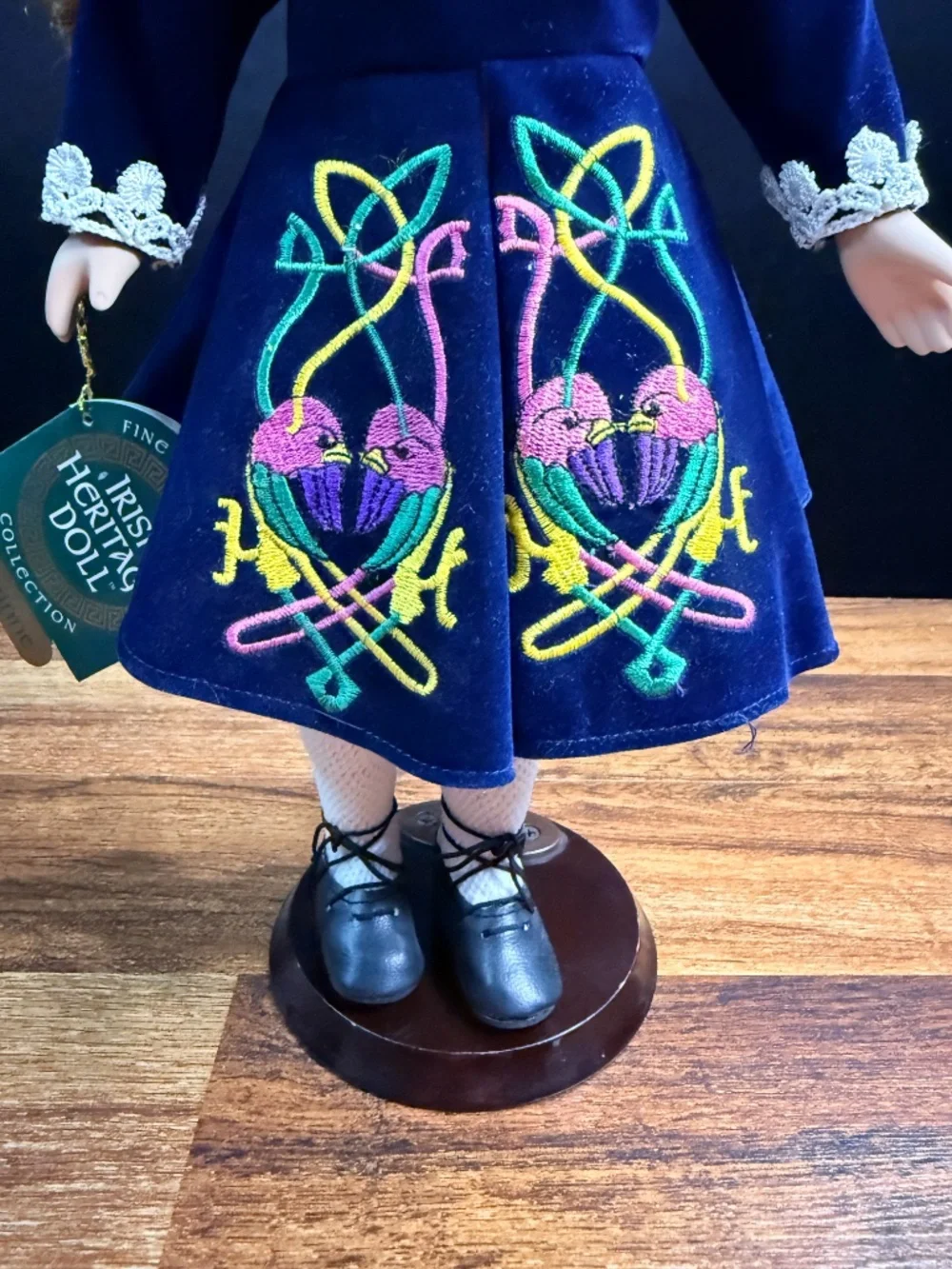 IRISH HERITAGE DOLL “Grainne” Fine Porcelain Collection Doll